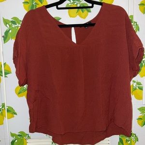 madewell | rust colored flowy top